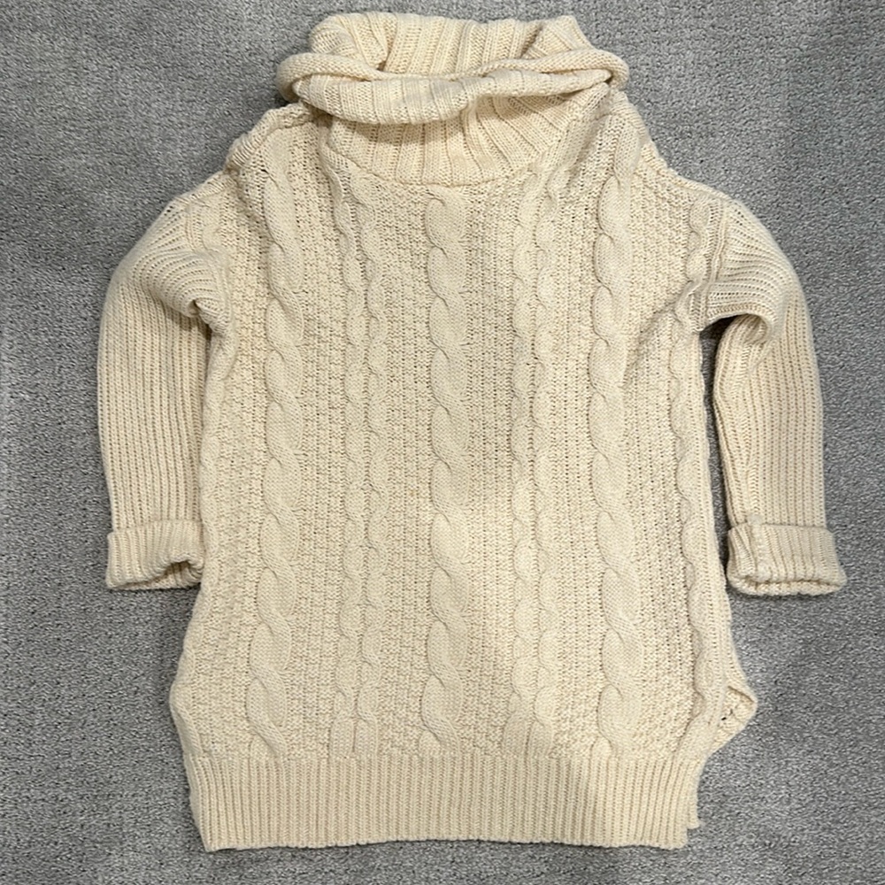 Cream Woven Knit Turtle Neck Sweater NWT Size:O/S